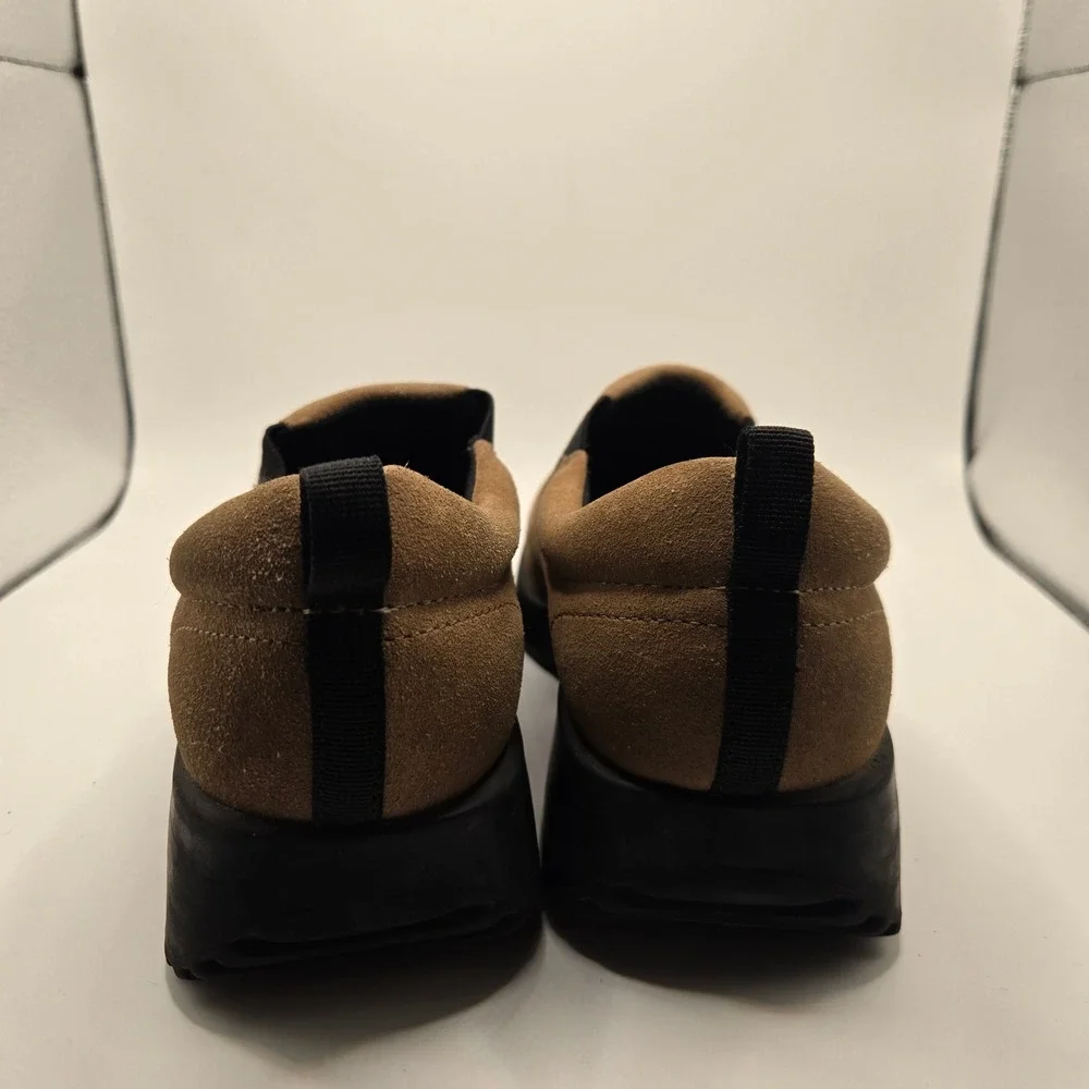 Bare‎ Traps Slip On Loafers Womens 8.5 Tan Suede Wedge Comfort Shoes (S11)
